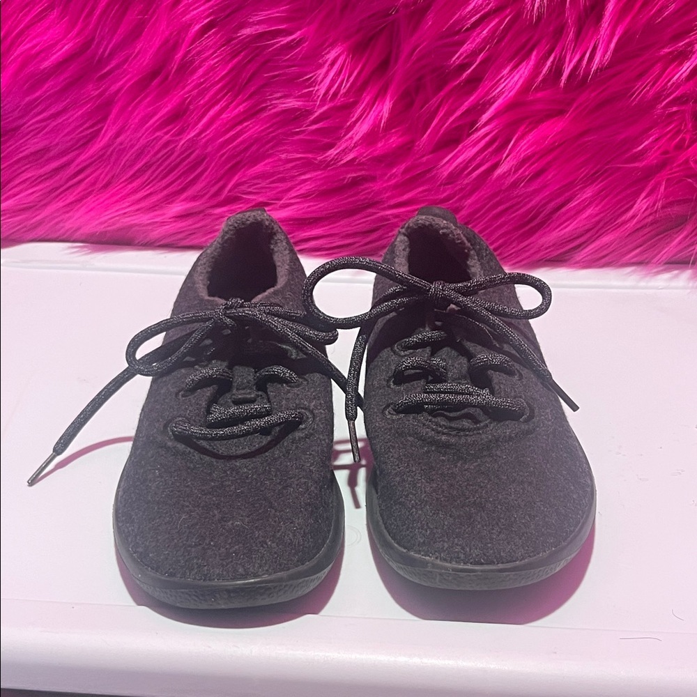 Ladies ALLBIRDS GREY WOOL SNEAKERS